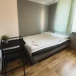 Kwadrat Spiechowicza Oda ve Kahvaltı *