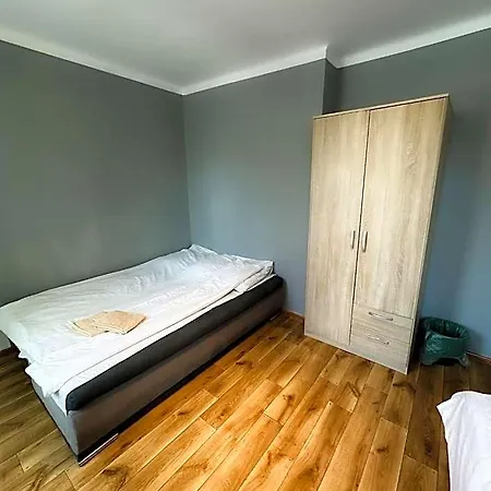 Kwadrat Spiechowicza Bed & Breakfast Rzeszow