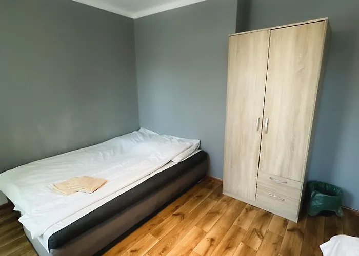 Kwadrat Spiechowicza Nocleg ze śniadaniem *